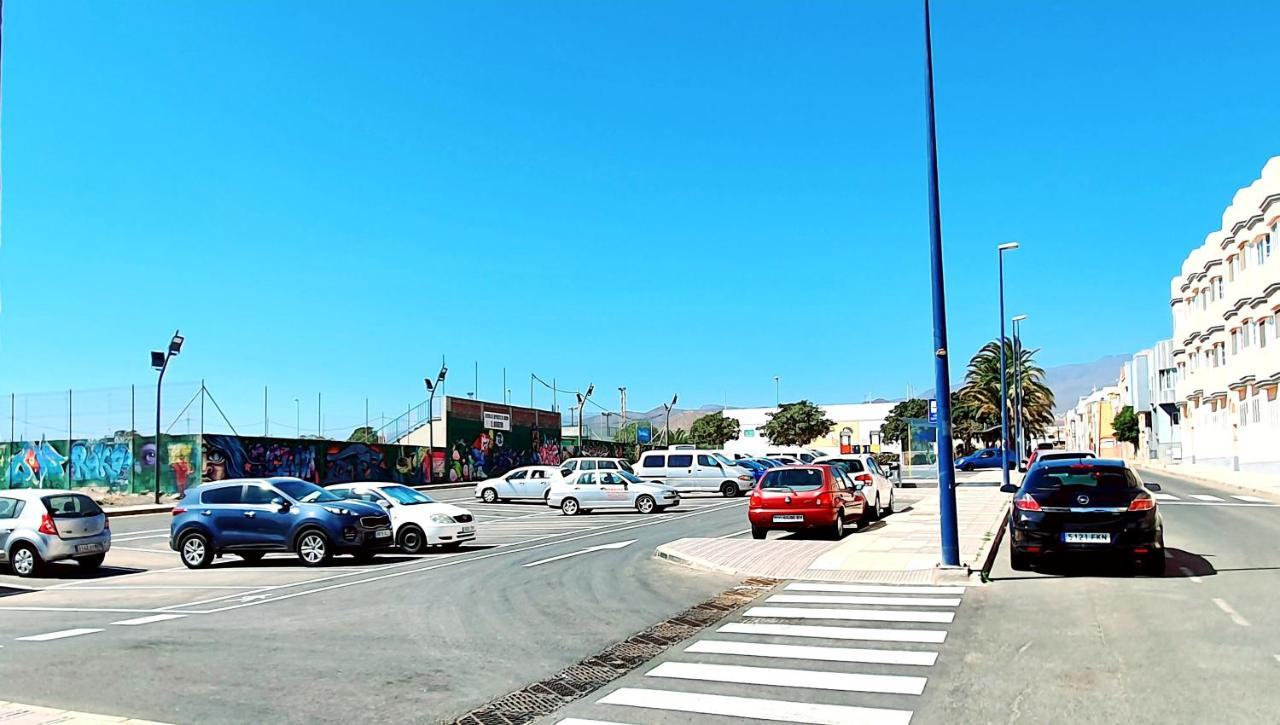 "The Red Crab Studio" By Bbhome At Gran Canaria Airport - Wifi 300 Mbps El Burrero Exterior photo